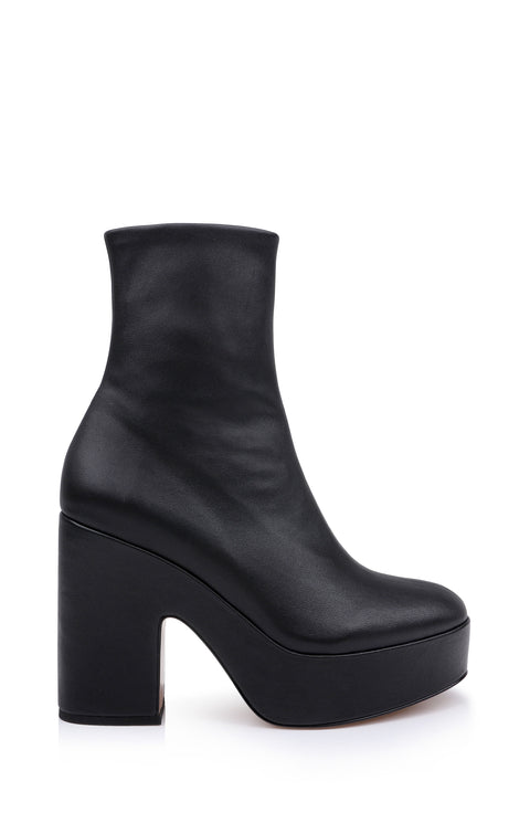 Clerae Amalia women's shoe in black, product view 3