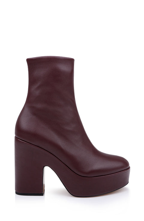 Clerae Amalia women's shoe in burgundy, product view 3